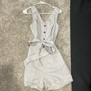 Off-Grey Romper